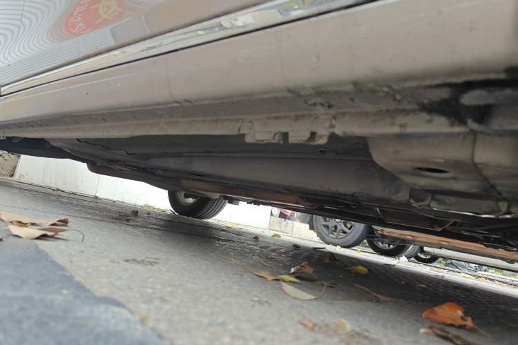 Used Roewe 950 2012 2.4L Luxury Edition Chassis Front Right
