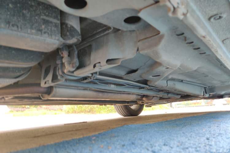 Used Roewe 950 2012 2.4L Luxury Edition Chassis Rear Right