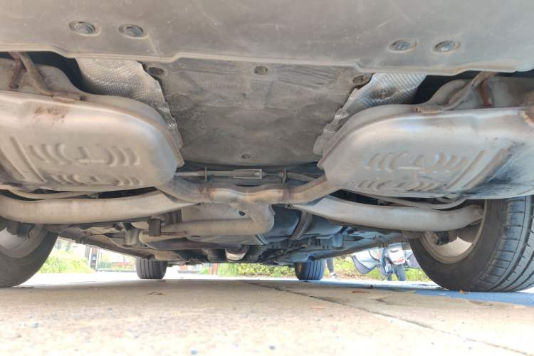 Used Roewe 950 2012 2.4L Luxury Edition Chassis Rear