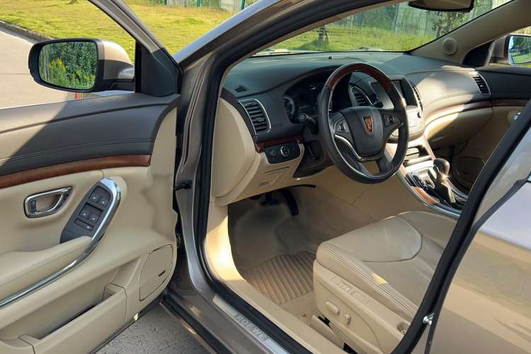 Used Roewe 950 2012 2.4L Luxury Executive Edition Interior 2