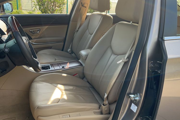 Used Roewe 950 2012 2.4L Luxury Executive Edition Interior 7