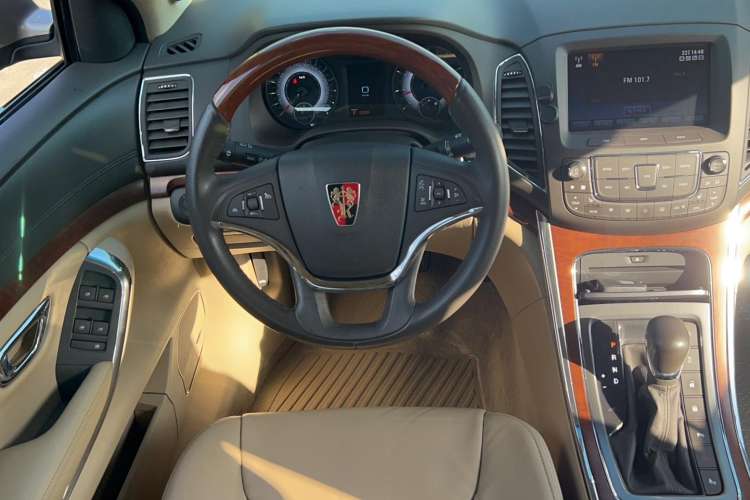 Used Roewe 950 2012 2.4L Luxury Executive Edition Interior 8