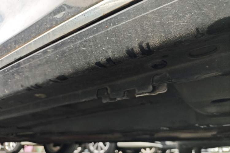 Used Roewe 950 2015 1.8T Luxury Edition Chassis Front Right