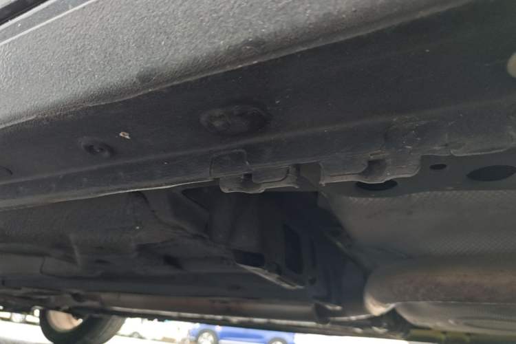 Used Roewe 950 2015 1.8T Luxury Edition Chassis Rear Left