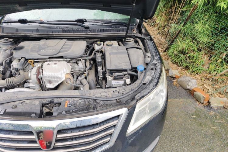 Used Roewe 950 2015 1.8T Elite Edition Engine Bay Left