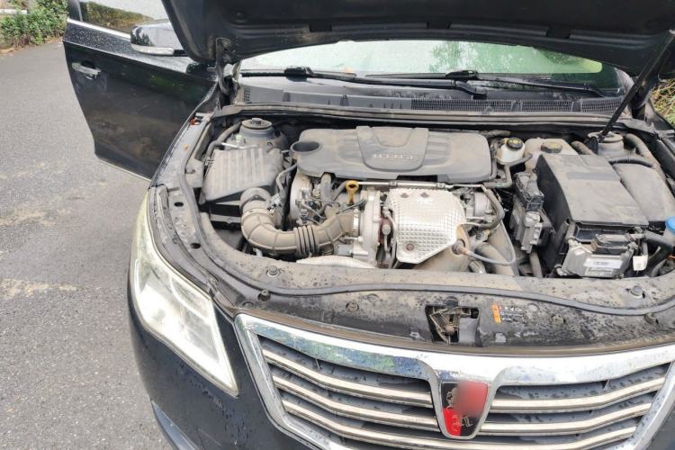 Used Roewe 950 2015 1.8T Elite Edition Engine Bay Right