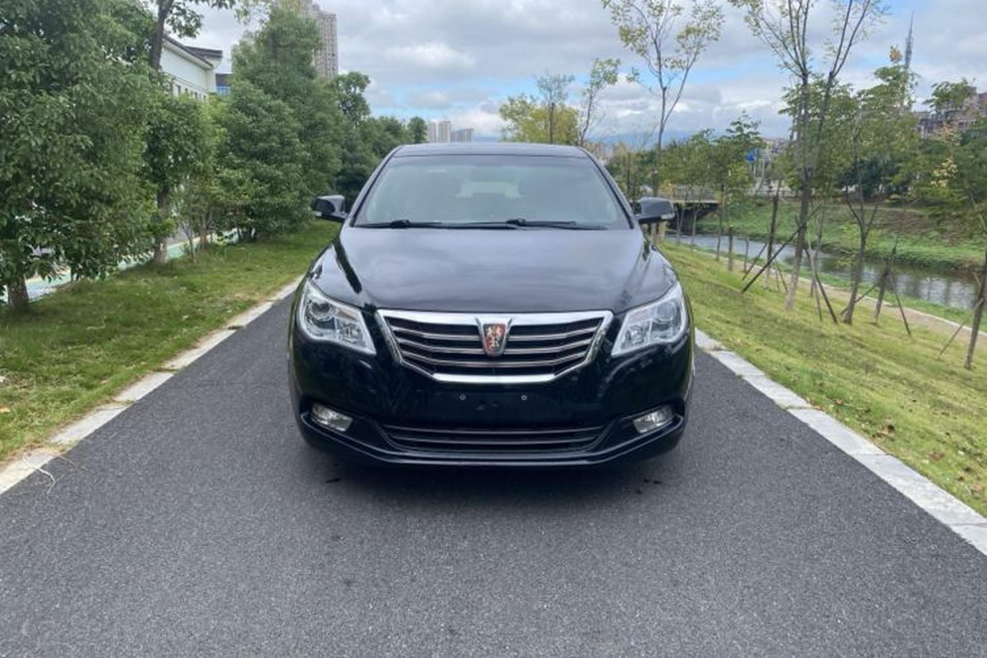 Used Roewe 950 2015 1.8T Elite Edition Front