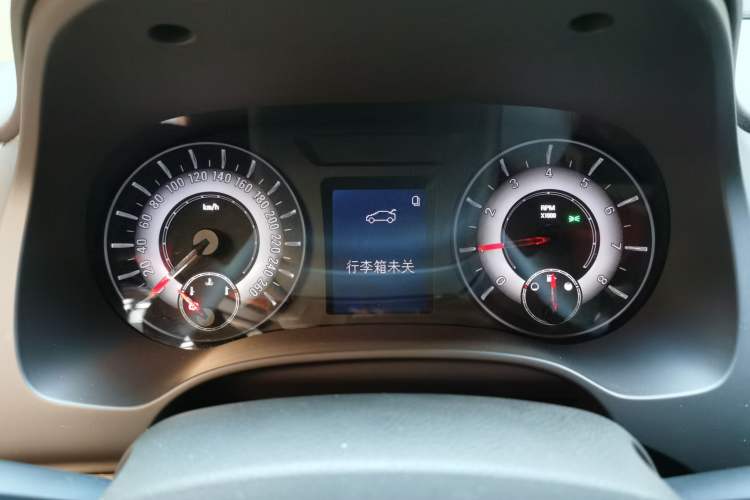 Used Roewe 950 2015 1.8T Elegant Edition Instrument Cluster