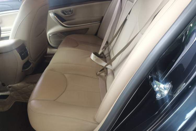 Used Roewe 950 2015 1.8T Elegant Edition Interior 1