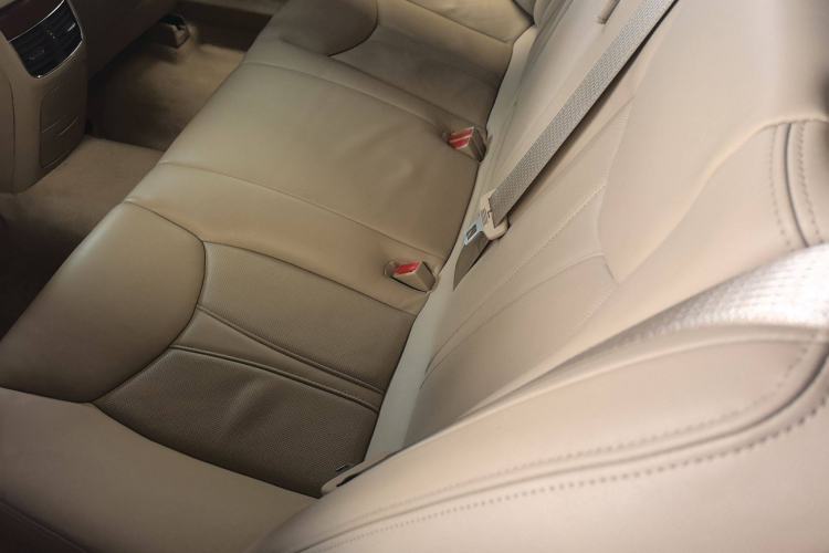 Used Roewe 950 2015 1.8T Luxury Edition Interior 1