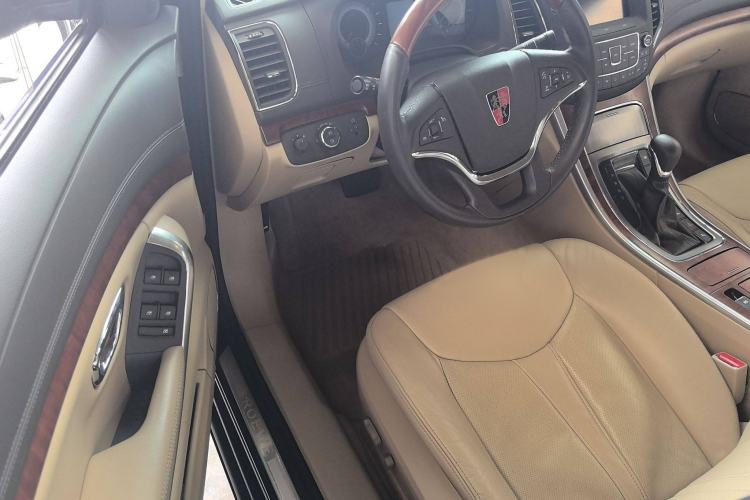 Used Roewe 950 2015 1.8T Luxury Edition Interior 2