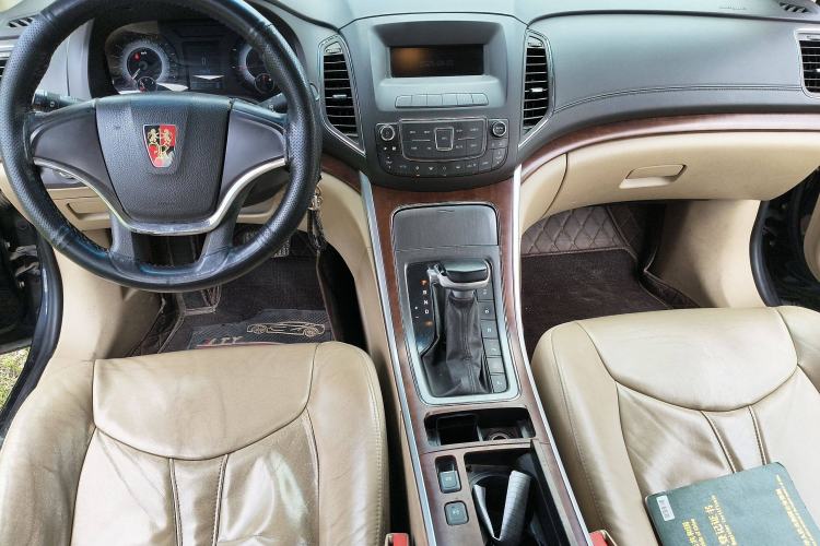 Used Roewe 950 2015 1.8T Elite Edition Interior 2