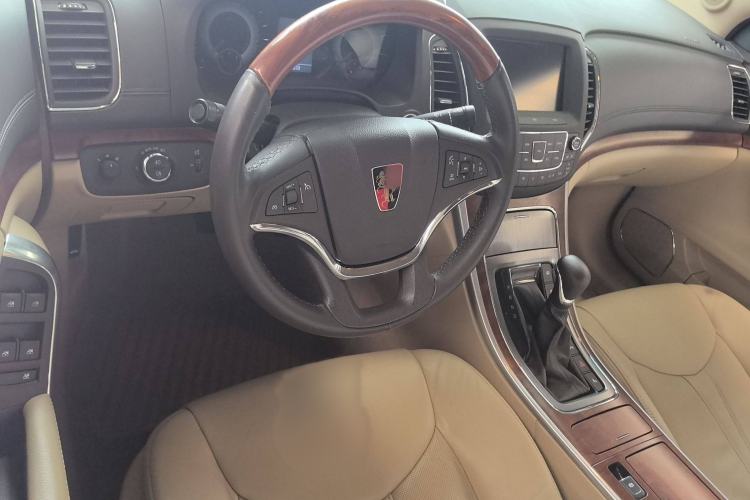 Used Roewe 950 2015 1.8T Luxury Edition Interior 3