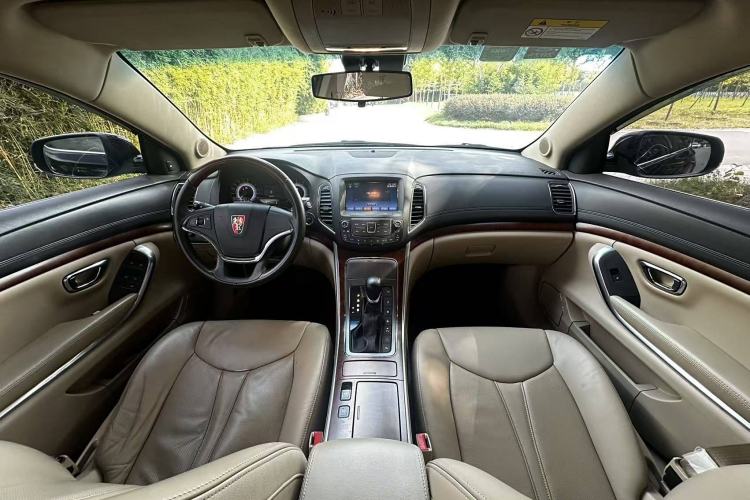 Used Roewe 950 2015 1.8T Luxury Edition Interior 3