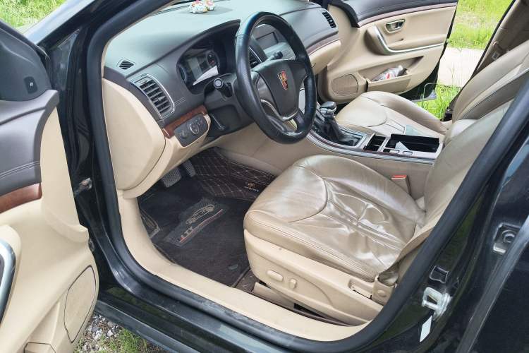 Used Roewe 950 2015 1.8T Elite Edition Interior 3