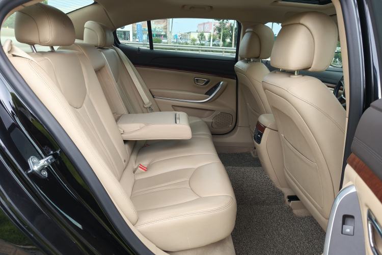 Used Roewe 950 2015 1.8T Elite Edition Interior 5