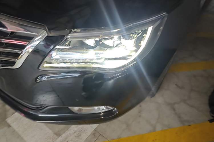 Used Roewe 950 2015 1.8T Luxury Edition Left Front Headlight