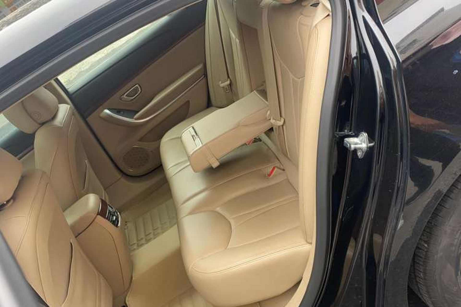 Used Roewe 950 2015 1.8T Elite Edition Left Rear Seat