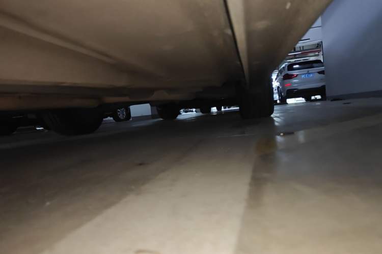 Used Roewe 950 2015 1.8T Luxury Edition Left Side Sill