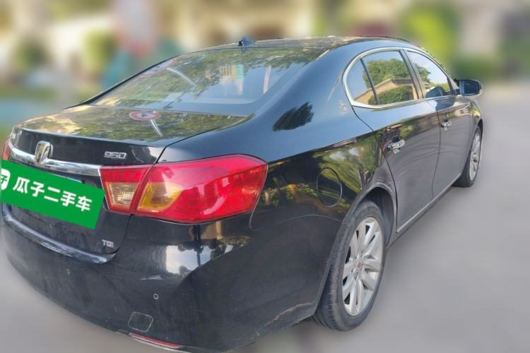 Used Roewe 950 2015 2.0T Luxury Executive Edition Rear Right 45 Deg