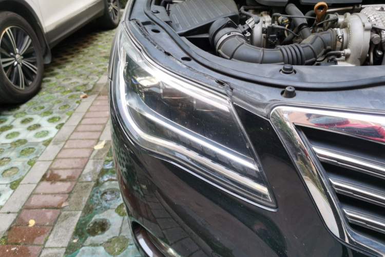 Used Roewe 950 2015 1.8T Elegant Edition Right Front Headlight
