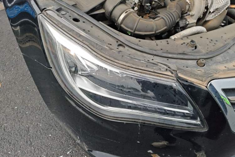 Used Roewe 950 2015 1.8T Luxury Edition Right Front Headlight