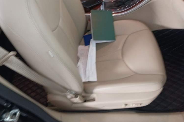 Used Roewe 950 2015 1.8T Luxury Edition Right Front Seat