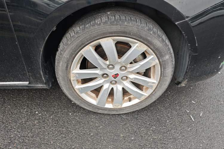 Used Roewe 950 2015 1.8T Luxury Edition Right Front Wheel Hub