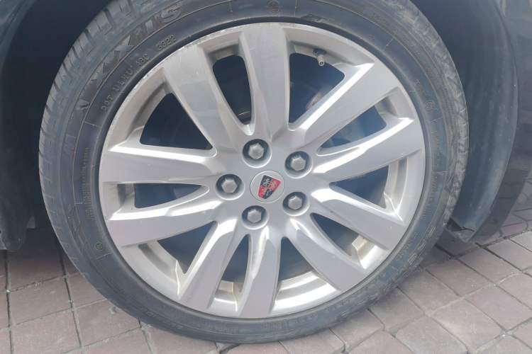 Used Roewe 950 2015 2.0T Luxury Executive Edition Right Front Wheel Hub