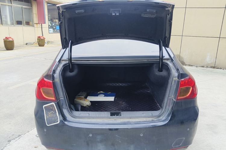 Used Roewe 950 2015 1.8T Elite Edition Trunk