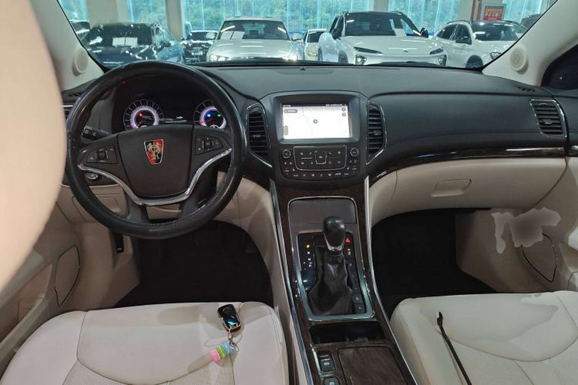 Used Roewe 950 2017 30T Internet Executive Supreme Edition Center Console