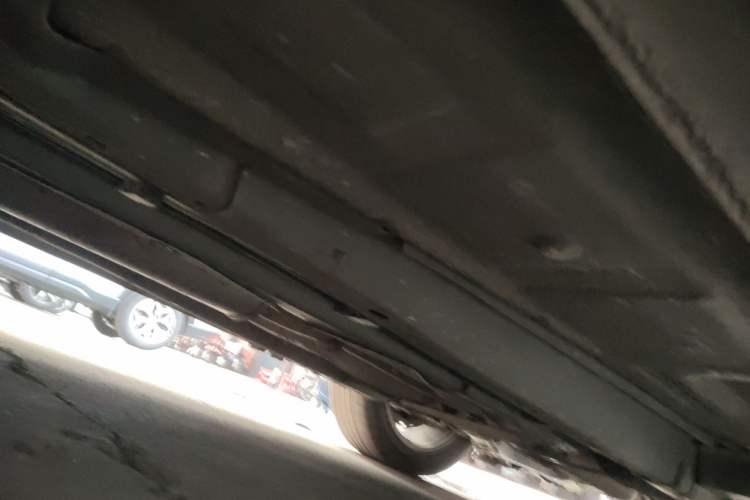 Used Roewe 950 2017 30T Internet Flagship Edition Chassis Front Right