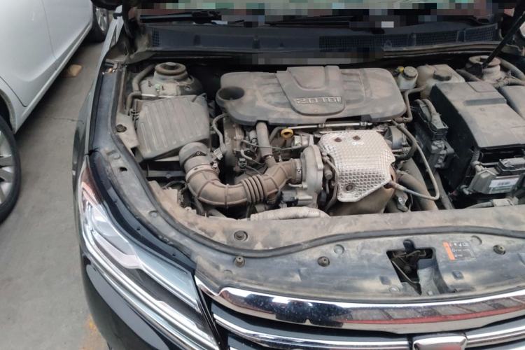 Used Roewe 950 2017 30T Internet Flagship Edition Engine Bay Right