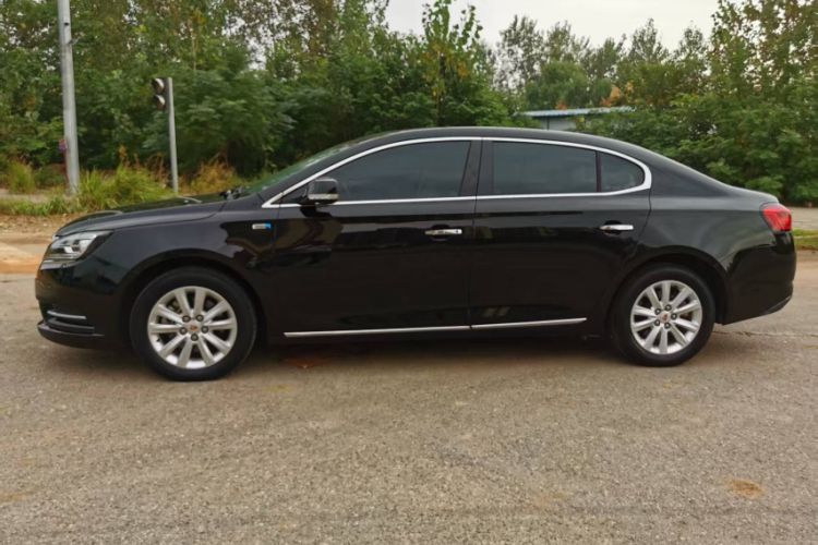 Used Roewe 950 2017 30T Internet Flagship Edition Exterior 2