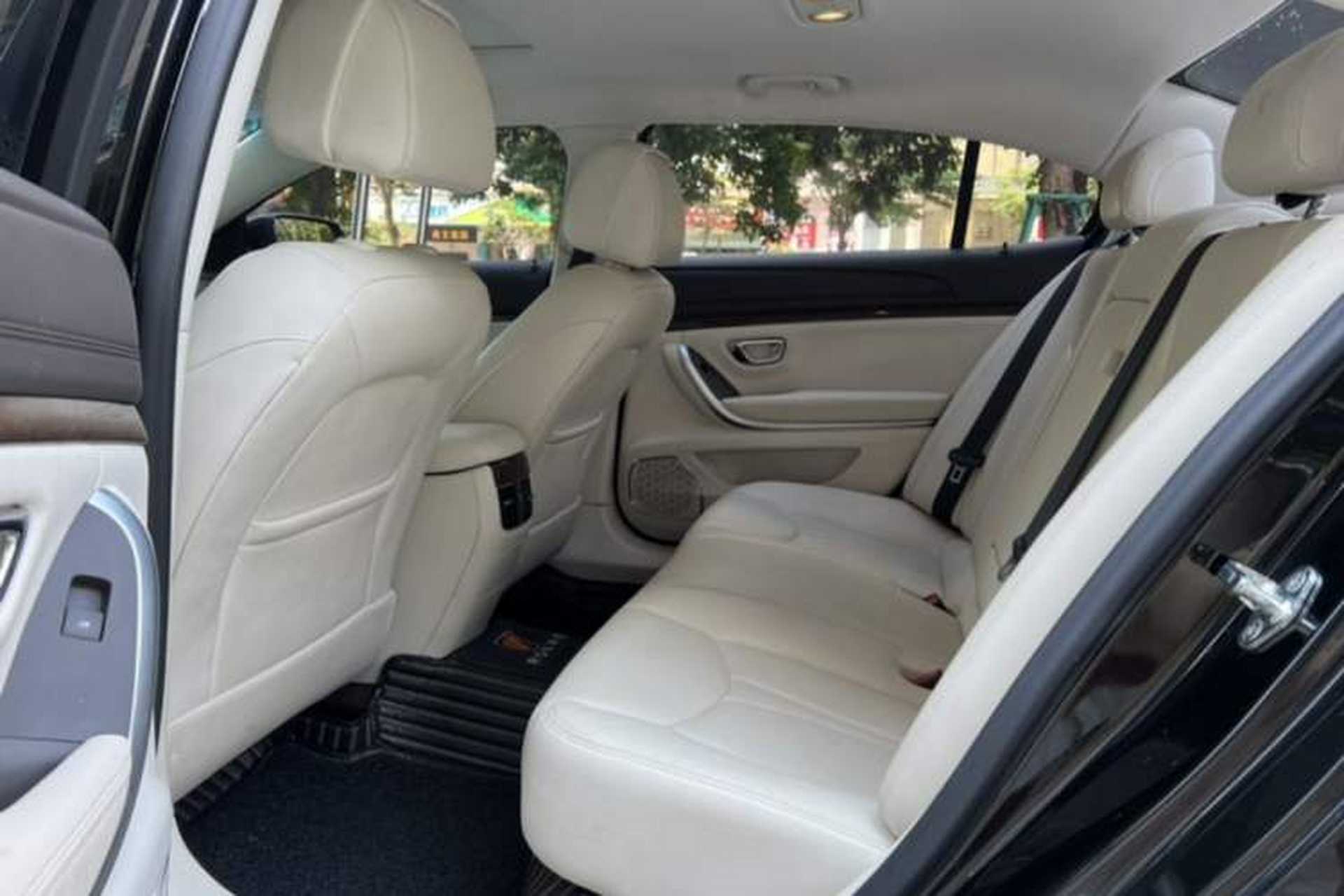 Used Roewe 950 2017 30T Internet Flagship Edition Interior 6