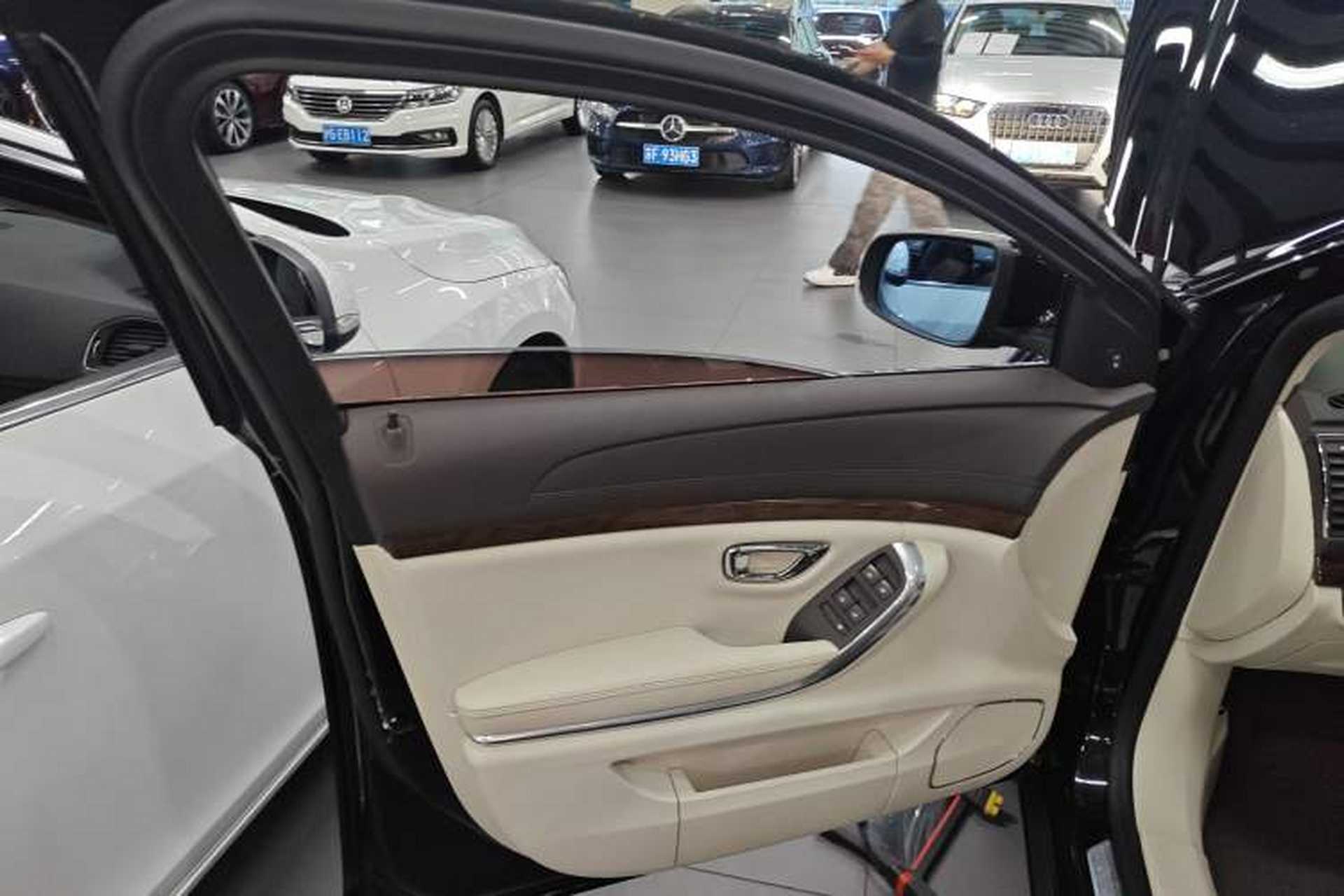 Used Roewe 950 2017 30T Internet Executive Supreme Edition Left Front Door Interior
