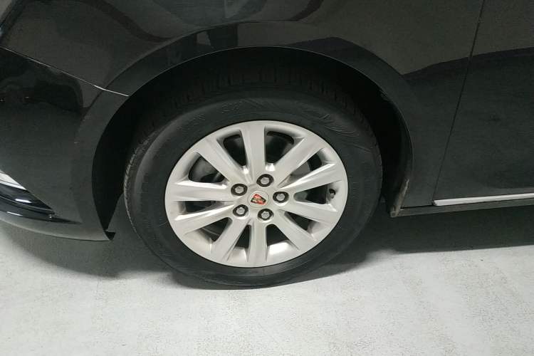 Used Roewe 950 2017 30T Internet Flagship Edition Left Front Wheel Hub