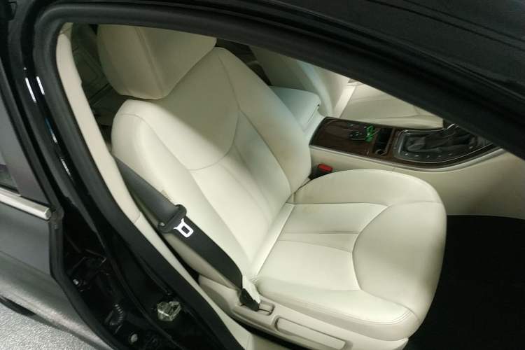 Used Roewe 950 2017 30T Internet Flagship Edition Right Front Seat