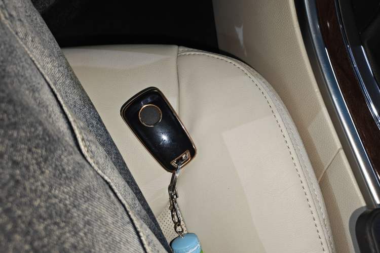 Used Roewe 950 2017 30T Internet Executive Supreme Edition Vehicle Key