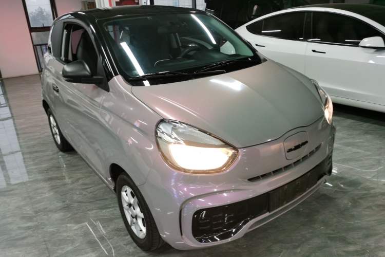 Used Roewe Clever 2022 311km QiQi BoBo Edition Front Right 45 Deg