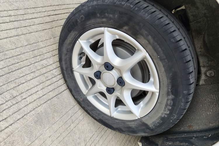 Used Roewe Clever 2022 311km QiQi BoBo Edition Exterior 8