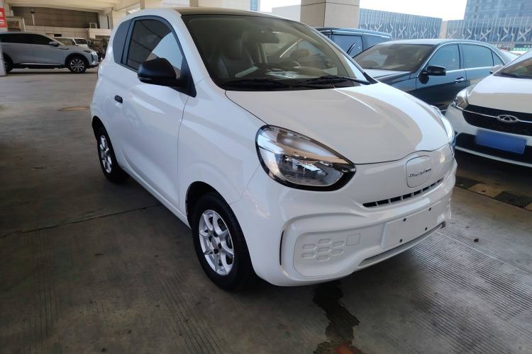 Used Roewe Clever 2022 311km QiQi BoBo Edition Front Right 45 Deg