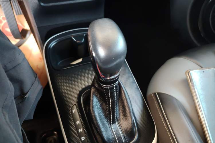 Used Roewe Clever 2022 311km QiQi BoBo Edition Gear Lever
