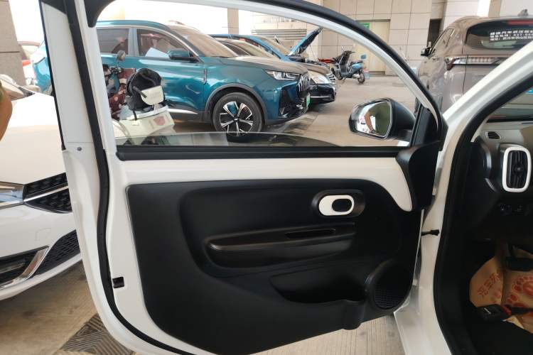 Used Roewe Clever 2022 311km QiQi BoBo Edition Left Front Door Interior