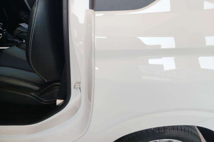 Used Roewe Clever 2022 311km QiQi BoBo Edition Left Rear Door Interior