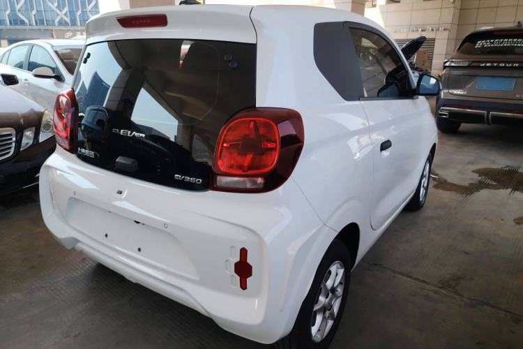 Used Roewe Clever 2022 311km QiQi BoBo Edition Rear Right 45 Deg