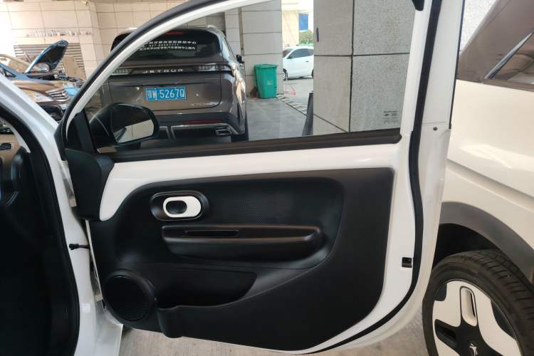 Used Roewe Clever 2022 311km QiQi BoBo Edition Right Front Door Interior