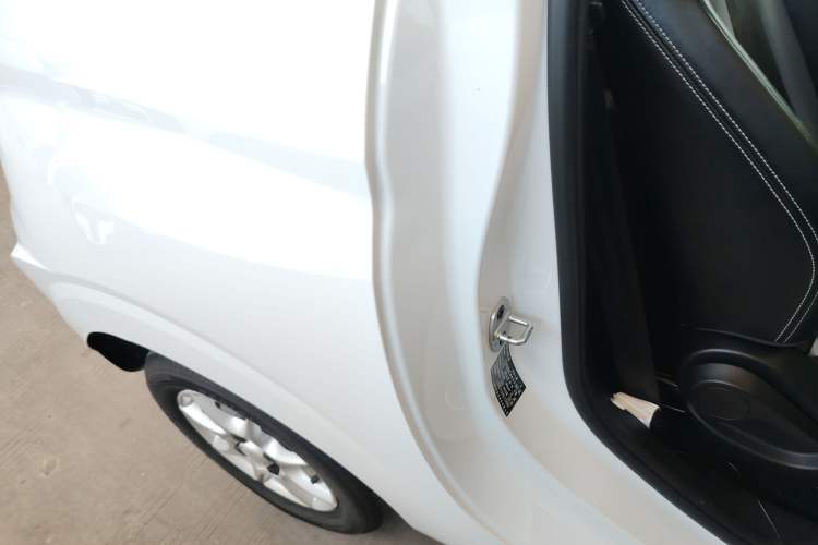 Used Roewe Clever 2022 311km QiQi BoBo Edition Right Rear Door Interior