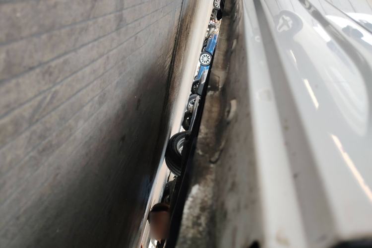 Used Roewe Clever 2022 311km QiQi BoBo Edition Right Side Sill