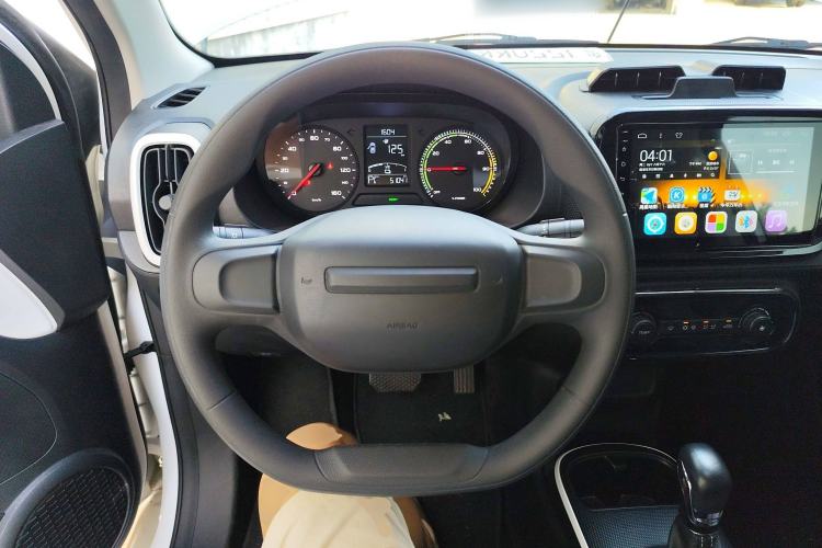 Used Roewe Clever 2022 311km QiQi BoBo Edition Steering Wheel